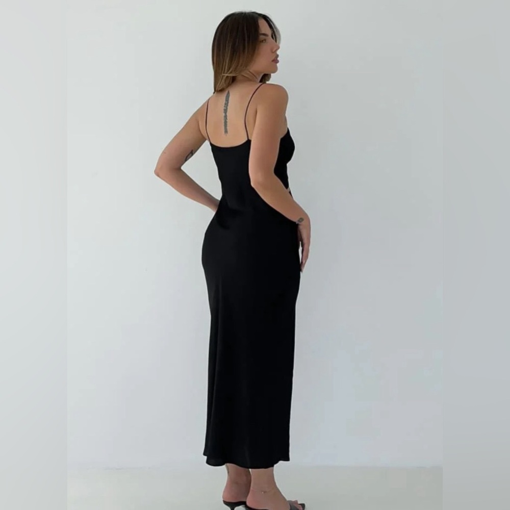 Rumored BROOKLYN BABY MIDI DRESS XS SOLD OUT - Picture 6 of 6